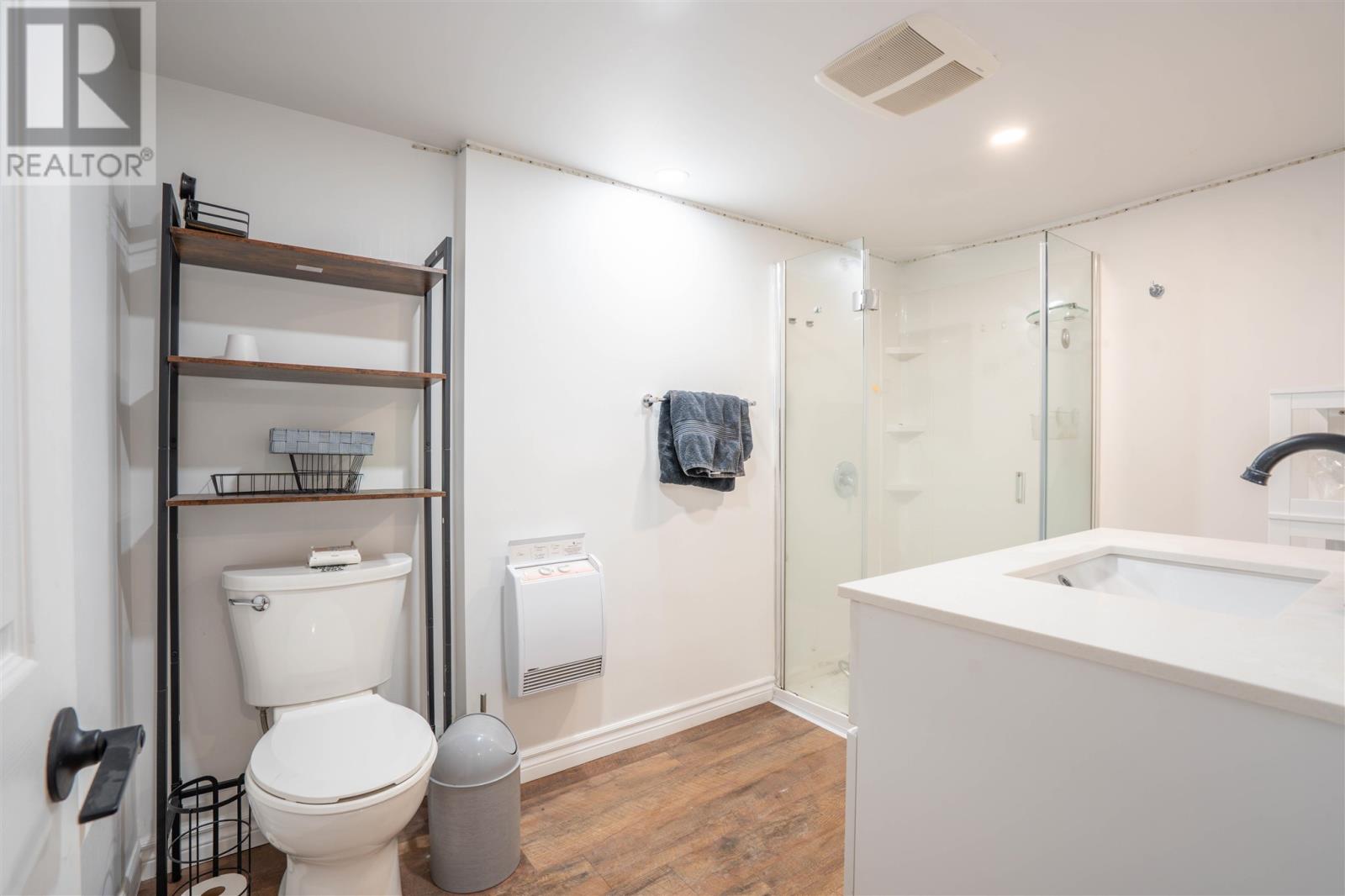 29 Van Daele ST - 28