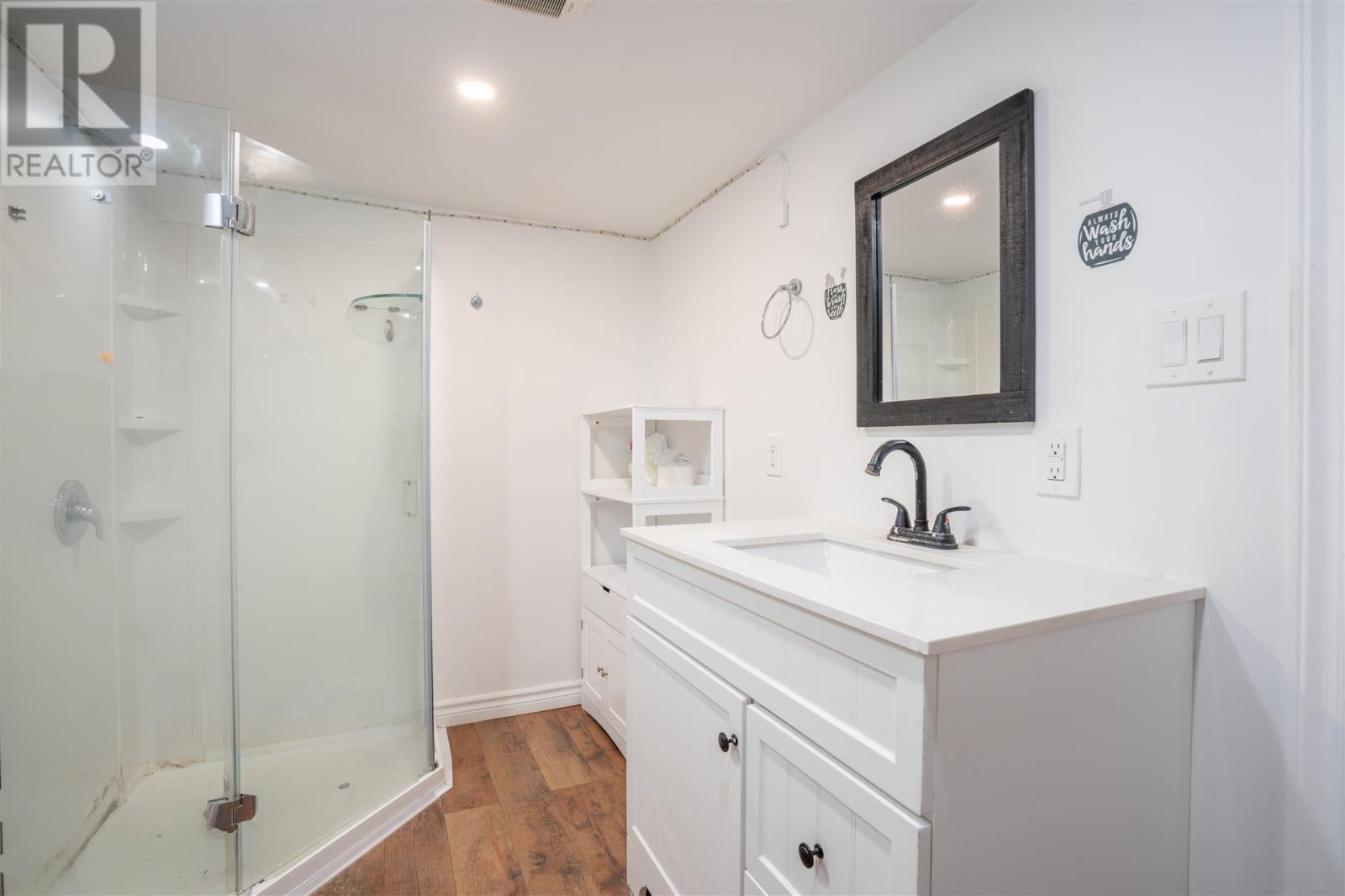 29 Van Daele ST - 29