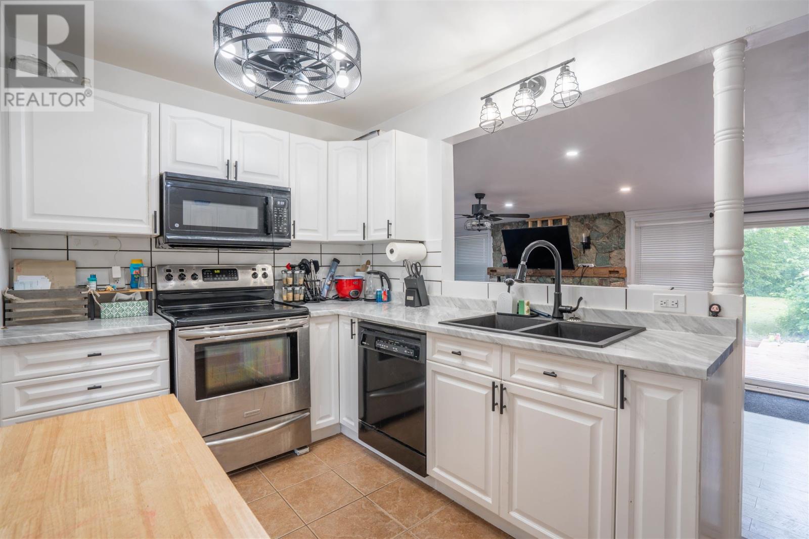 29 Van Daele ST - 12