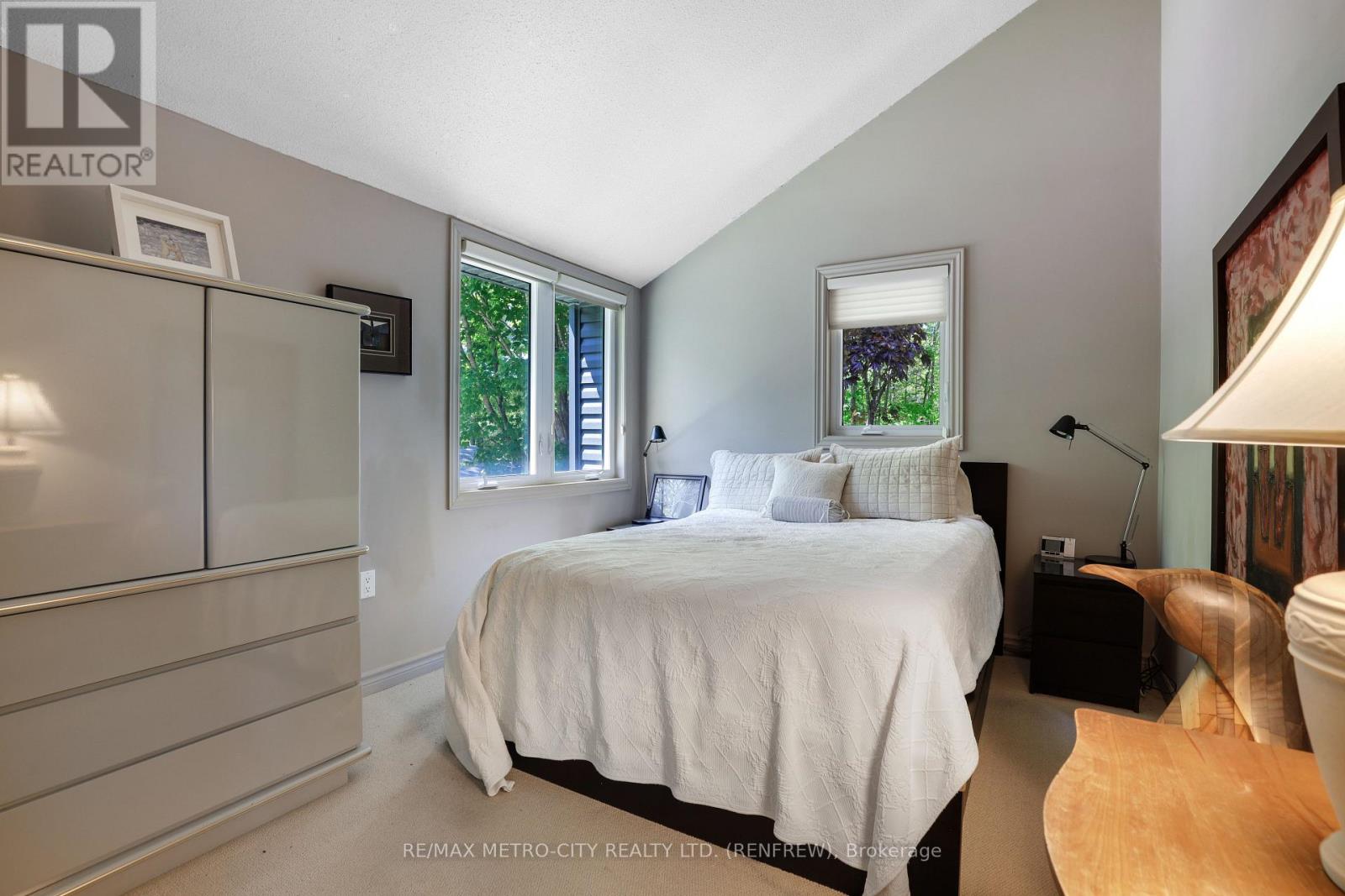 110 ROSEBRUGH ROAD - 23