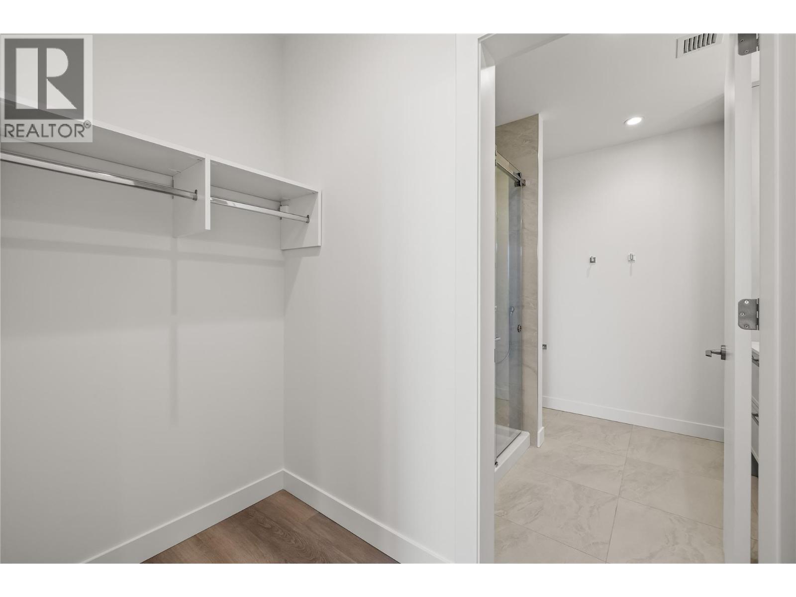 #306 3340 Lakeshore Drive - 20
