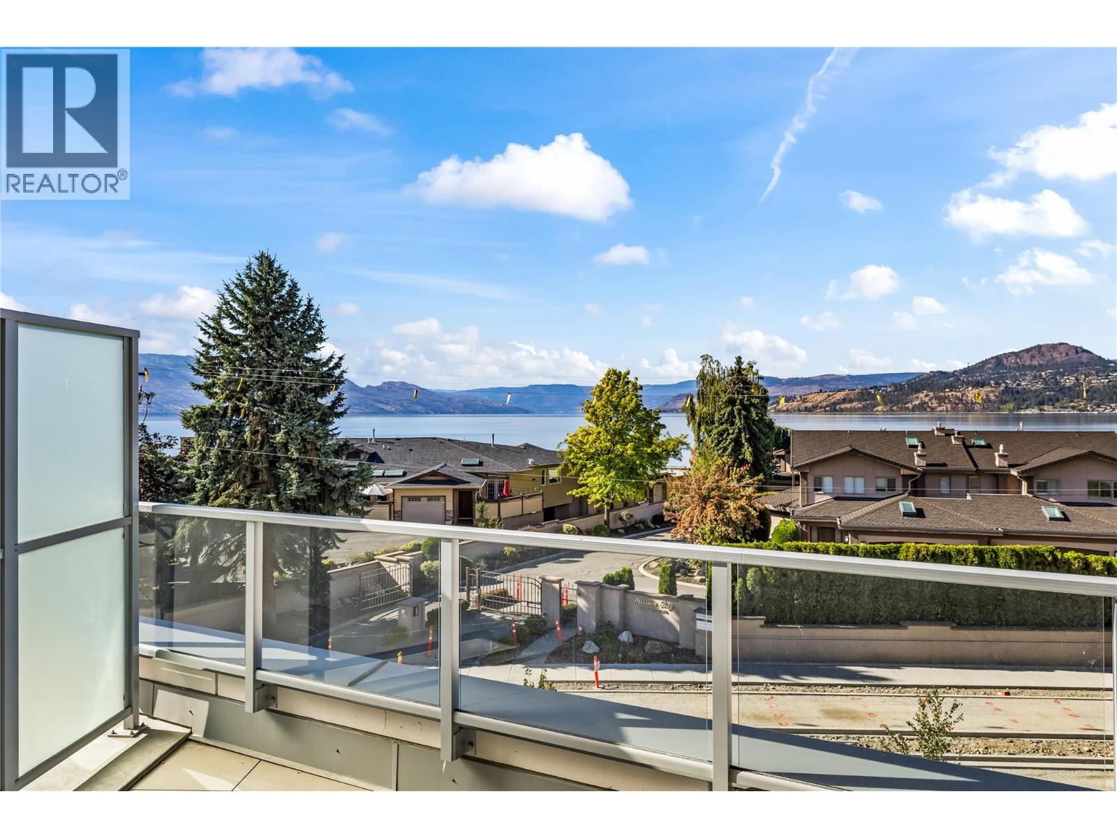 #306 3340 Lakeshore Drive - 30