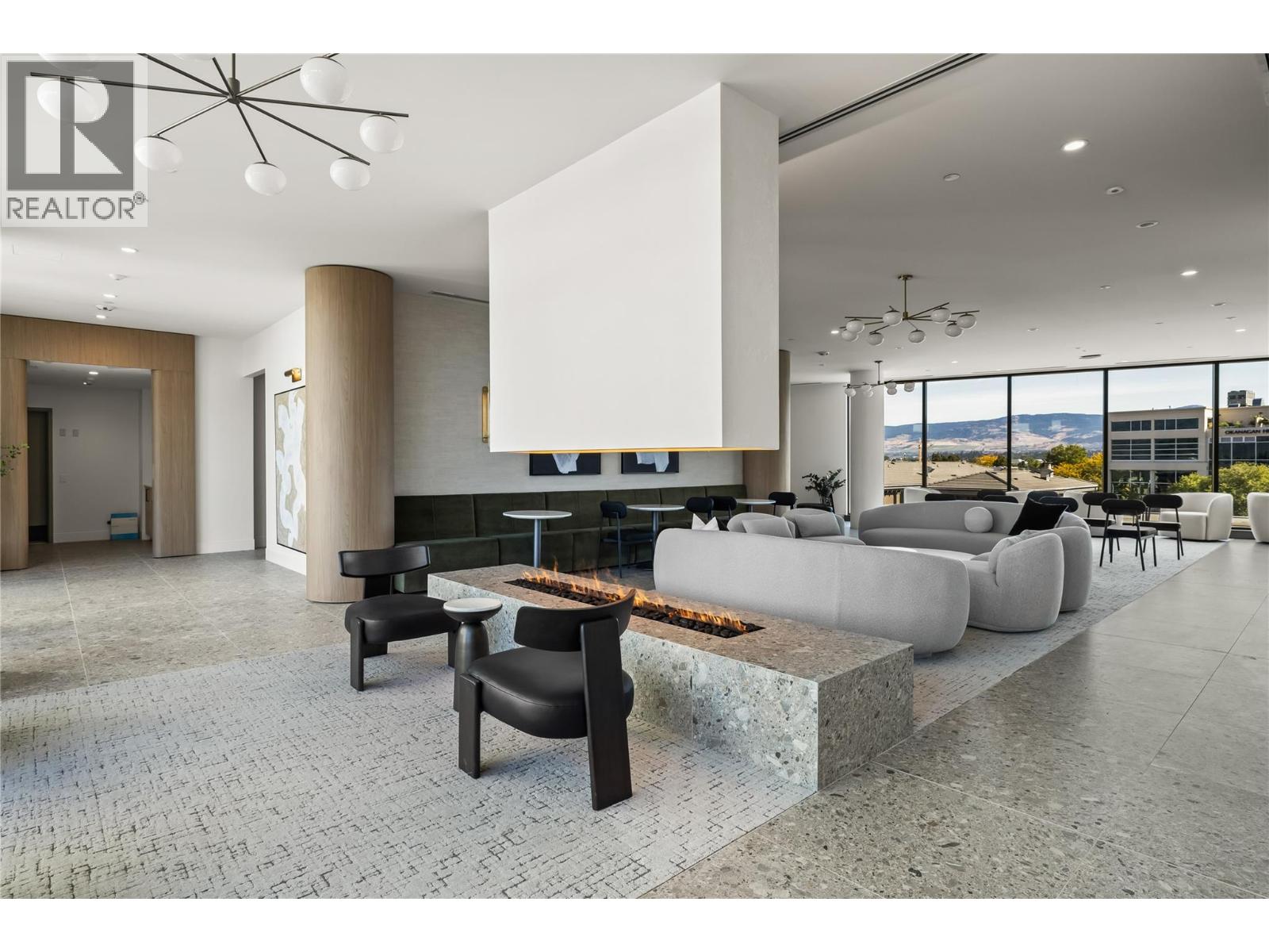 #306 3340 Lakeshore Drive - 39