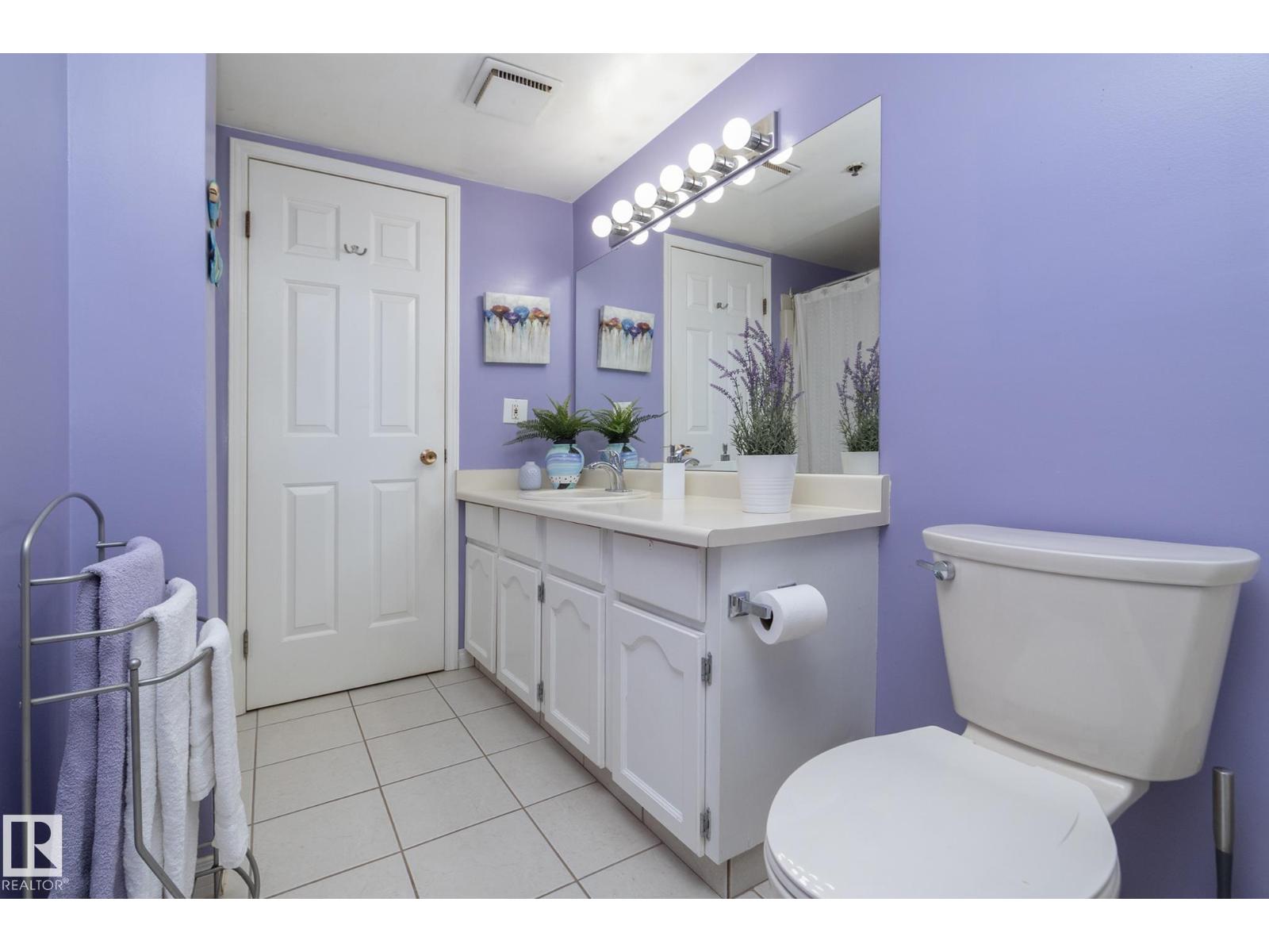 #203 10171 119 ST NW - 23