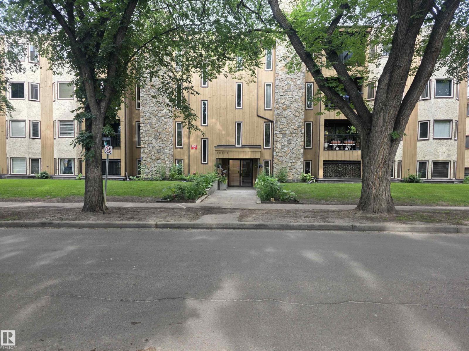 #203 10171 119 ST NW - 1