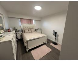 10307 146 Street, Surrey, BC V3R3T3 Photo 8