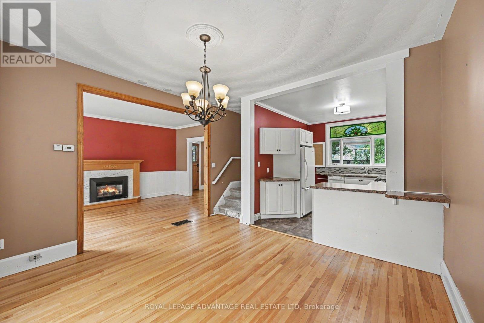 3 Bed, 2 Bath House for Sale in Perth – 14 BECKWITH STREET E, Perth – MLS# X13528440 - Image 10