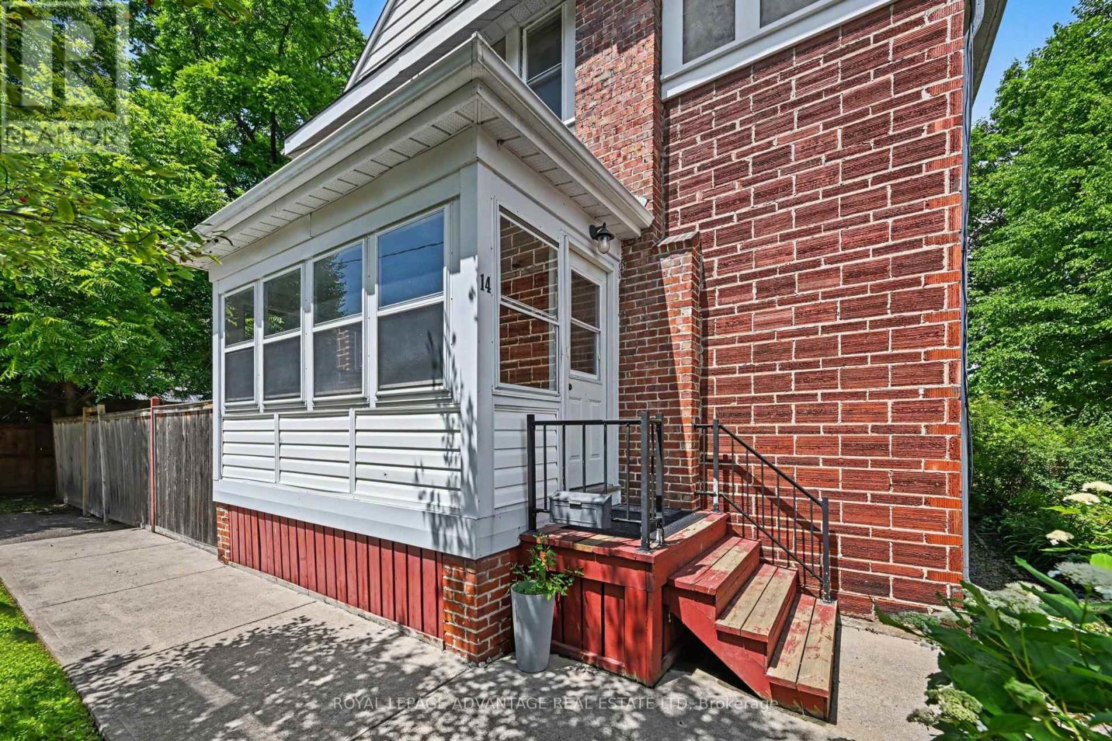 3 Bed, 2 Bath House for Sale in Perth – 14 BECKWITH STREET E, Perth – MLS# X13528440 - Image 3