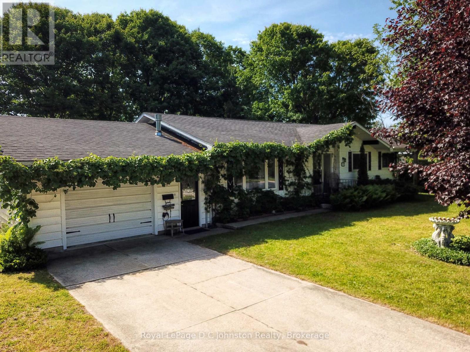 121 EDWARD STREET - 17