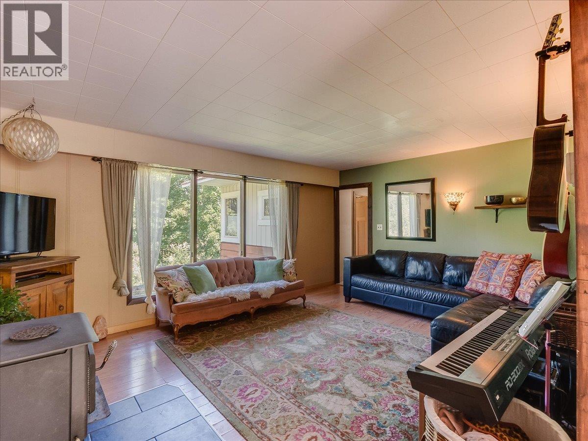 3088 Fofonow Road - 21