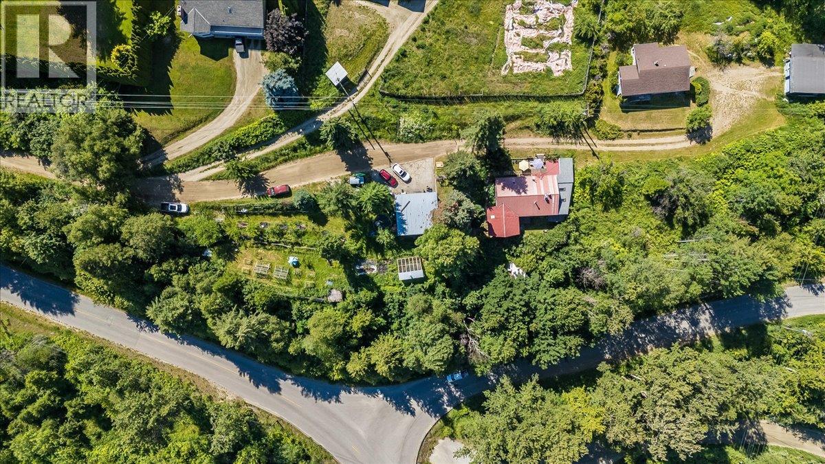 3088 Fofonow Road - 2