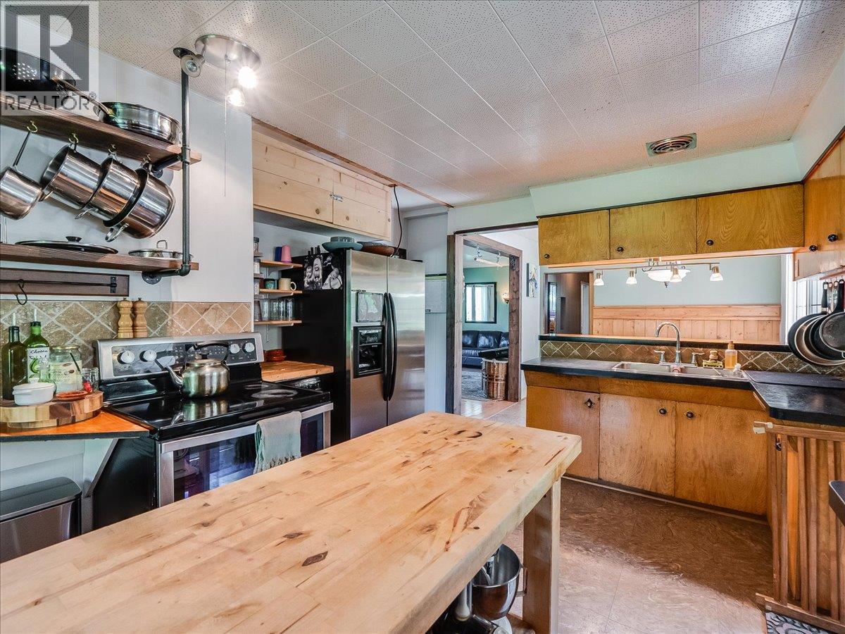 3088 Fofonow Road - 16