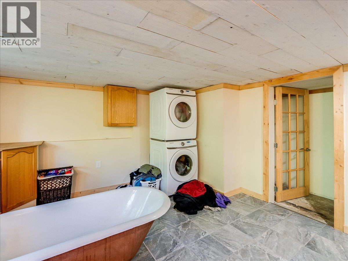 3088 Fofonow Road - 52