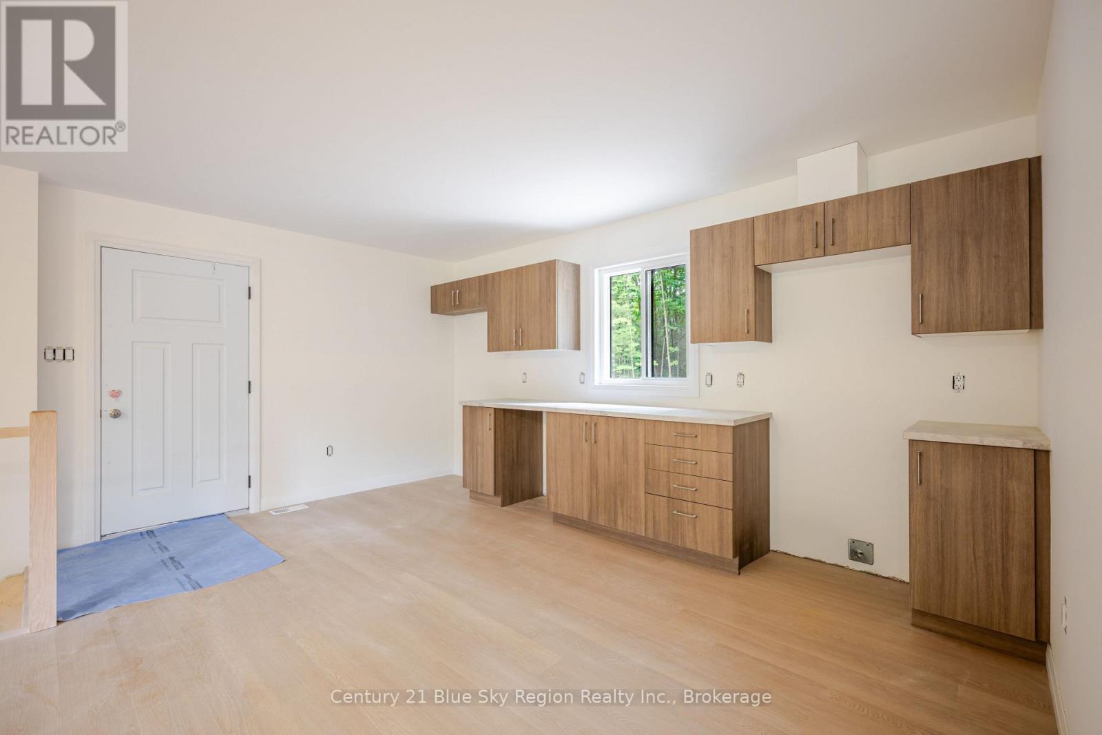 205 GREENWOOD DRIVE - Image 7
