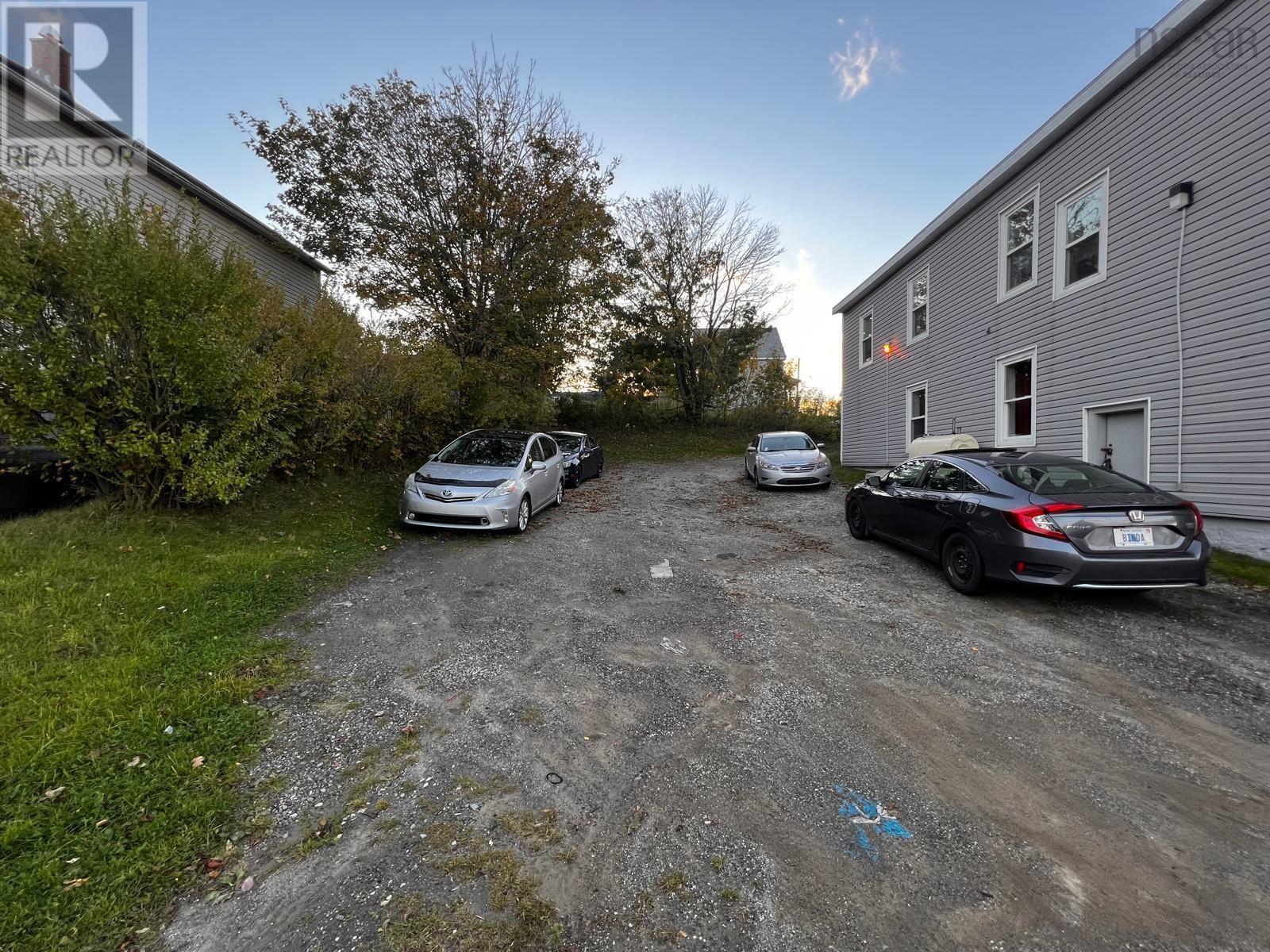 971 Victoria Road - 1