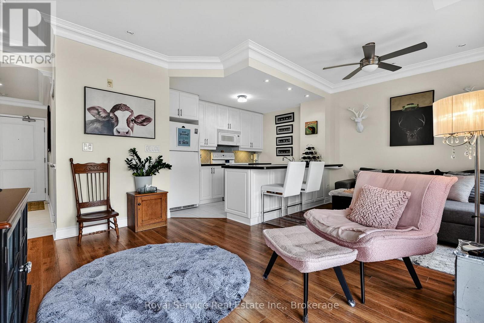 #206 148 THIRD STREET - 18