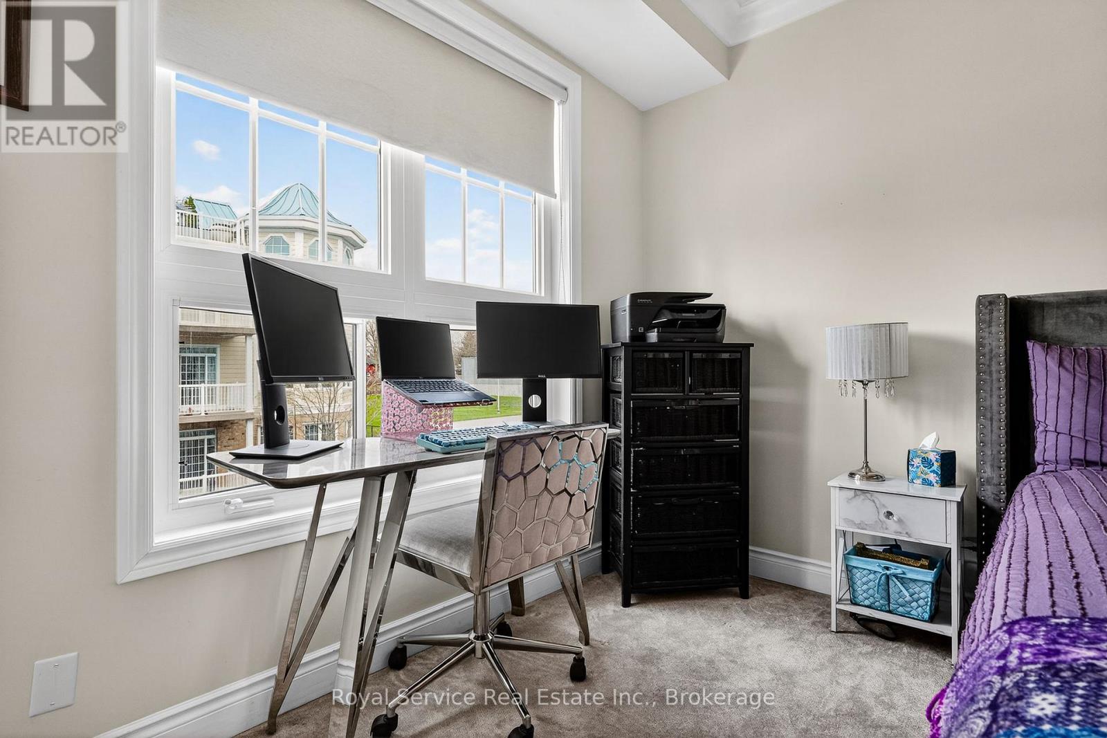 #206 148 THIRD STREET - 27