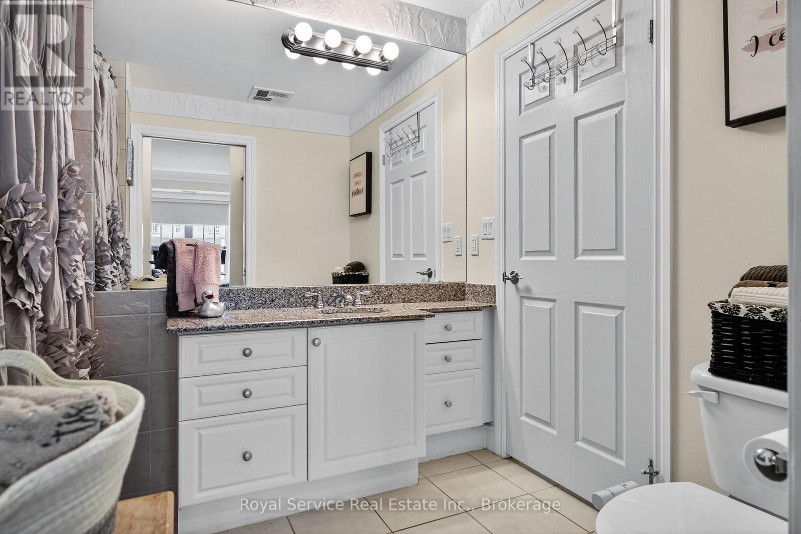 #206 148 THIRD STREET - 30