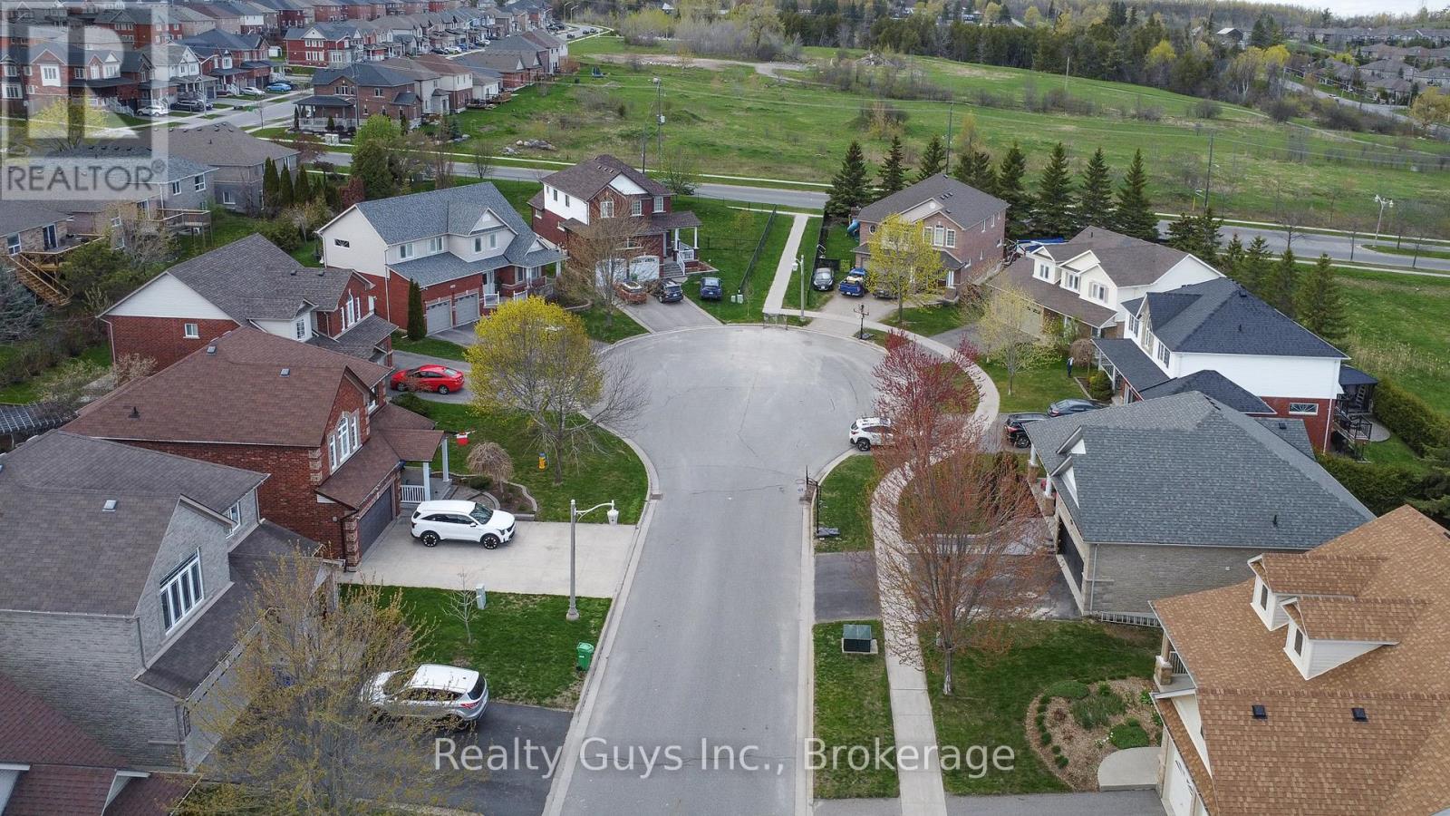 407 CARRIAGE LANE - 9