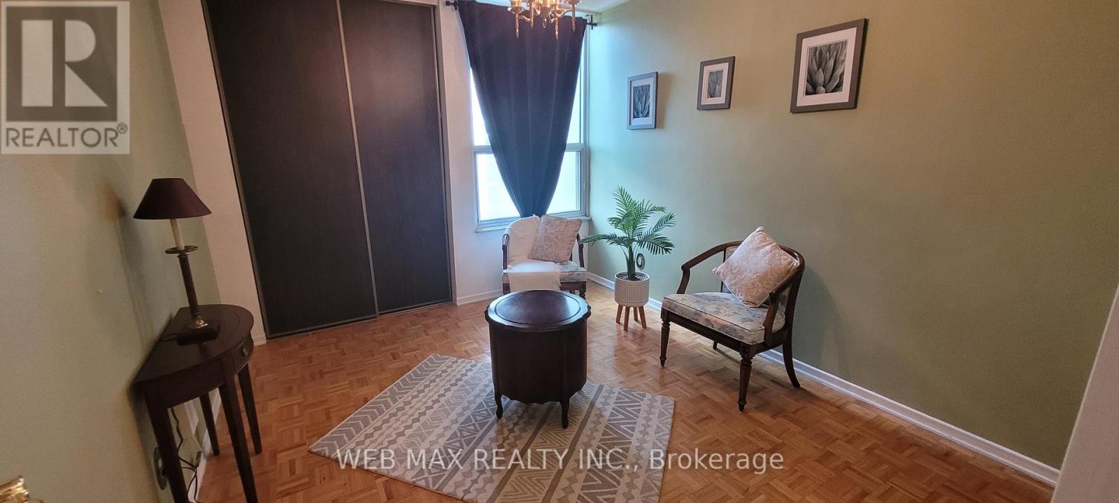 #804 980 BROADVIEW AVENUE - 14