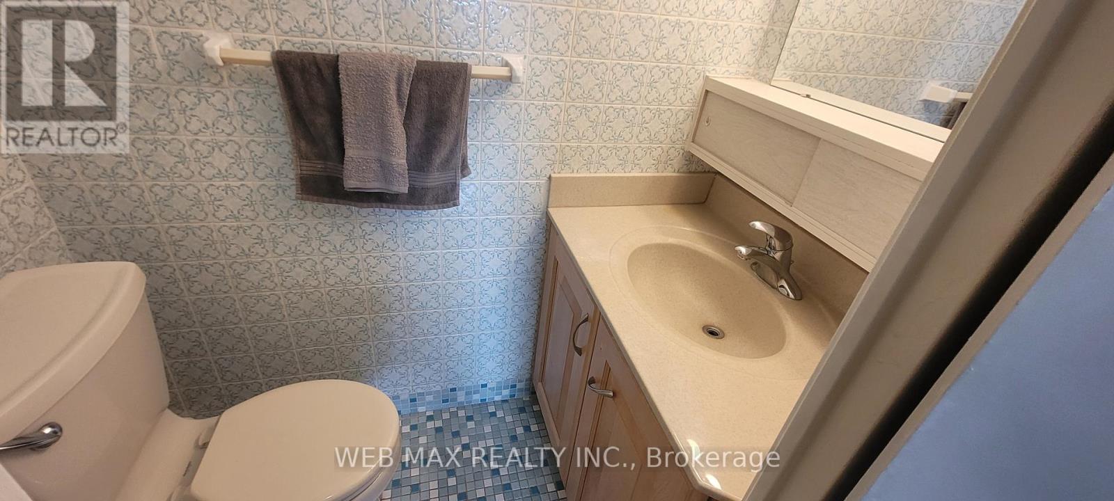 #804 980 BROADVIEW AVENUE - 18