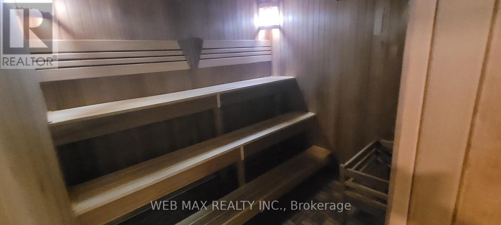 #804 980 BROADVIEW AVENUE - 24