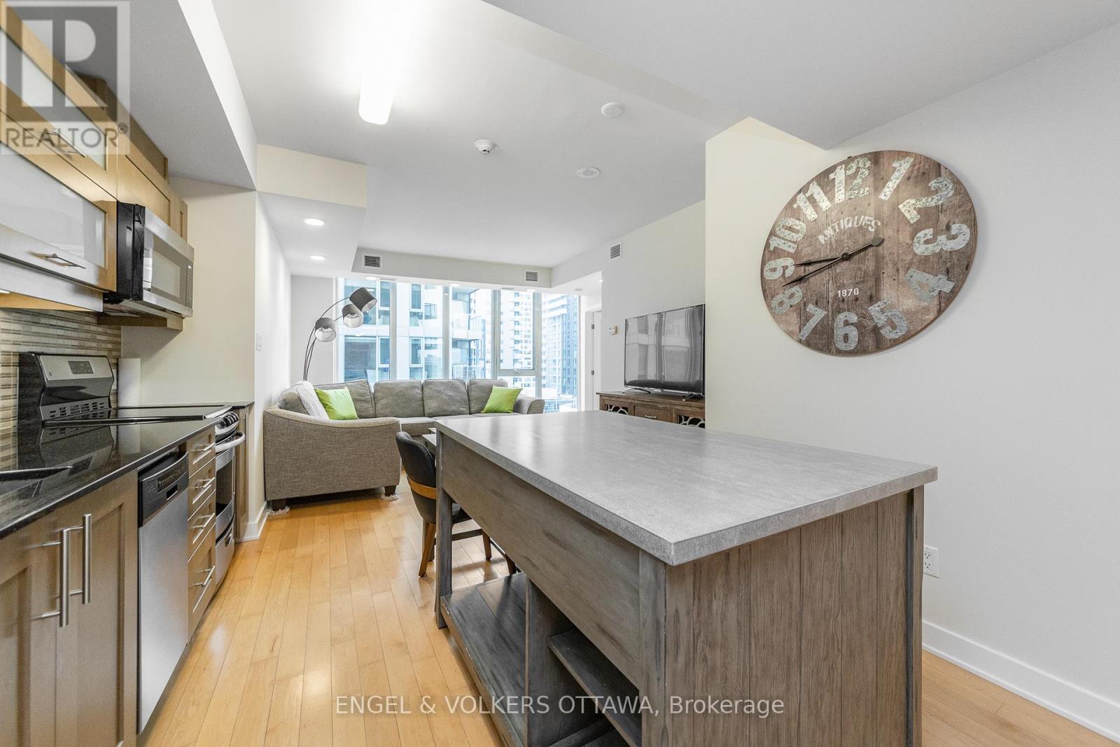#1103 40 NEPEAN STREET - 11