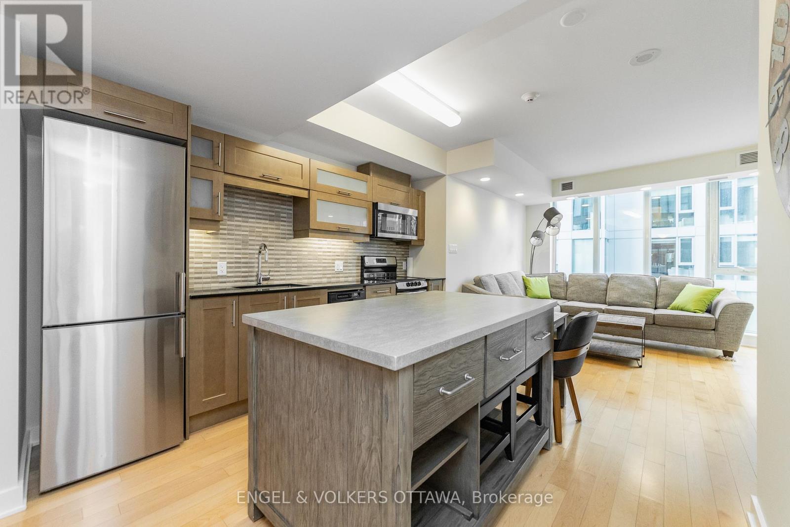#1103 40 NEPEAN STREET - 12