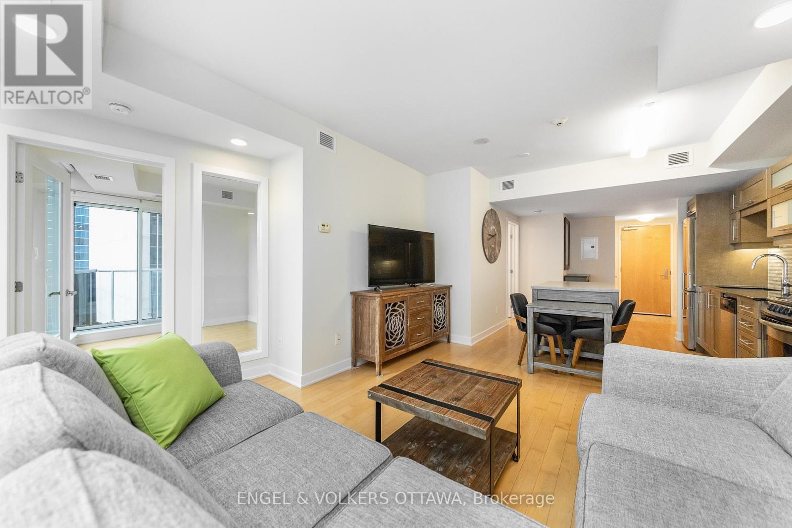 #1103 40 NEPEAN STREET - 18