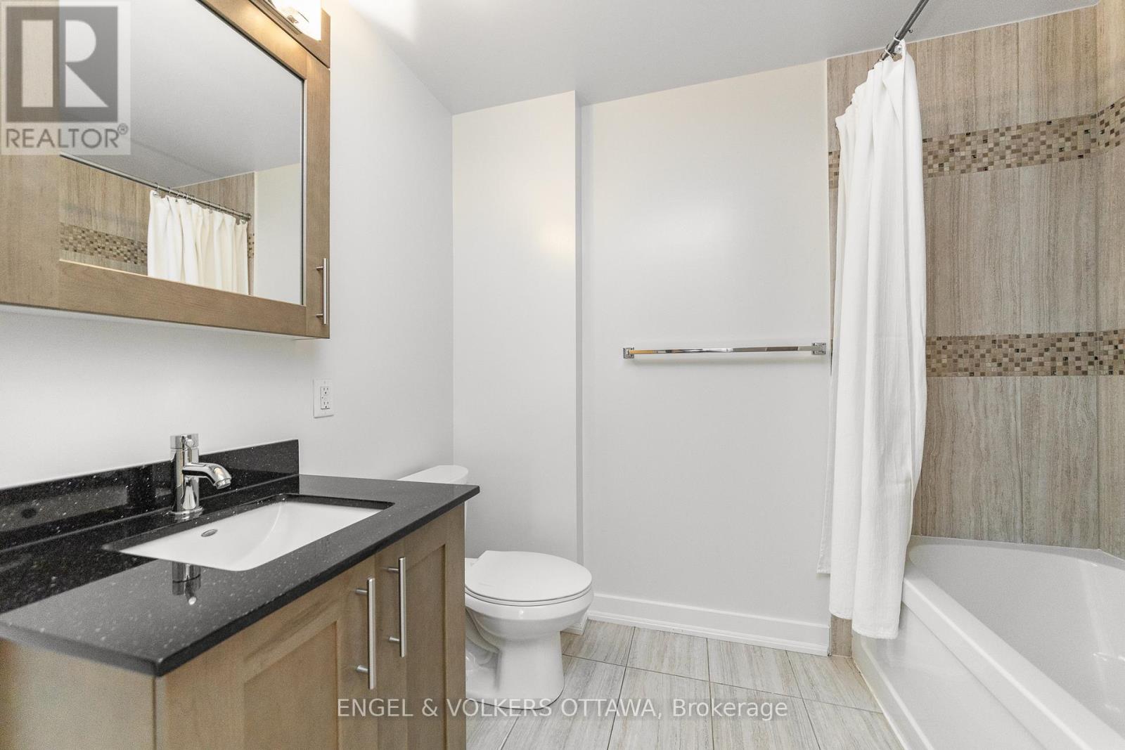 #1103 40 NEPEAN STREET - 19