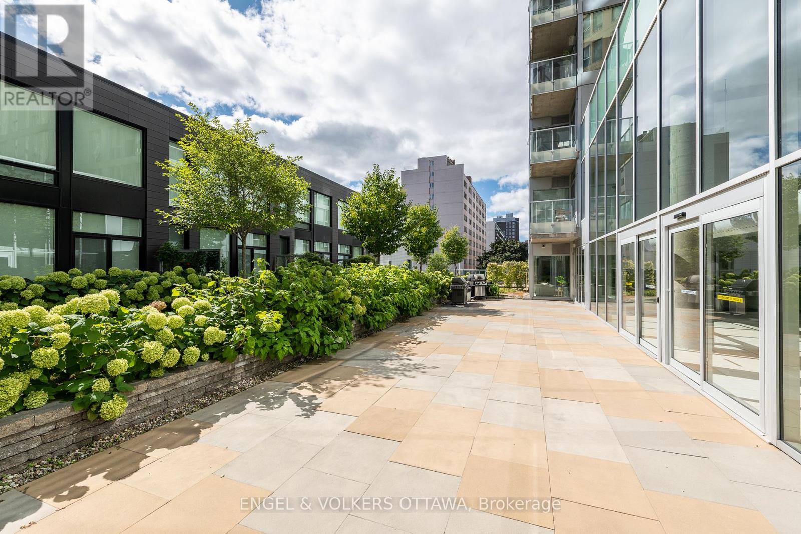#1103 40 NEPEAN STREET - 40