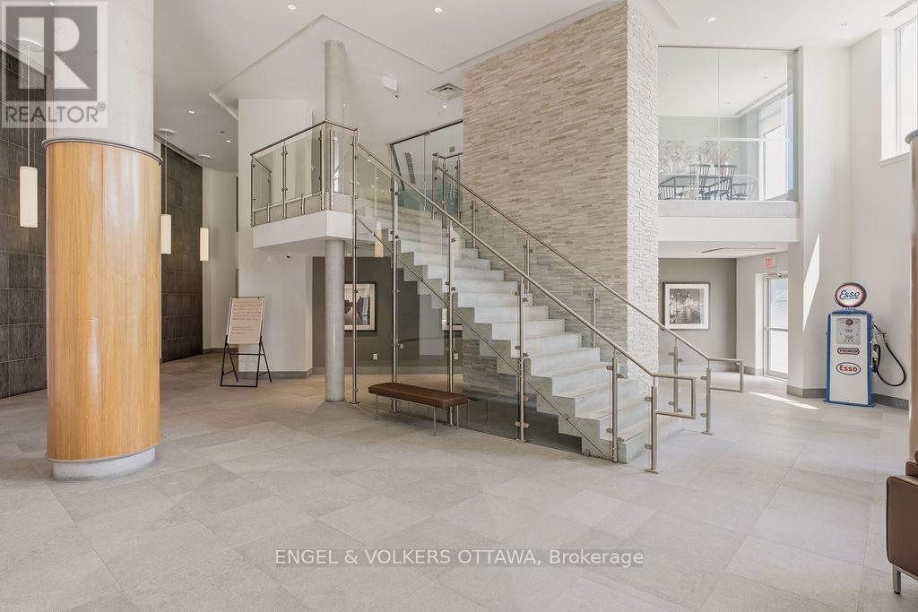 #318 7 MARQUETTE AVENUE - 2