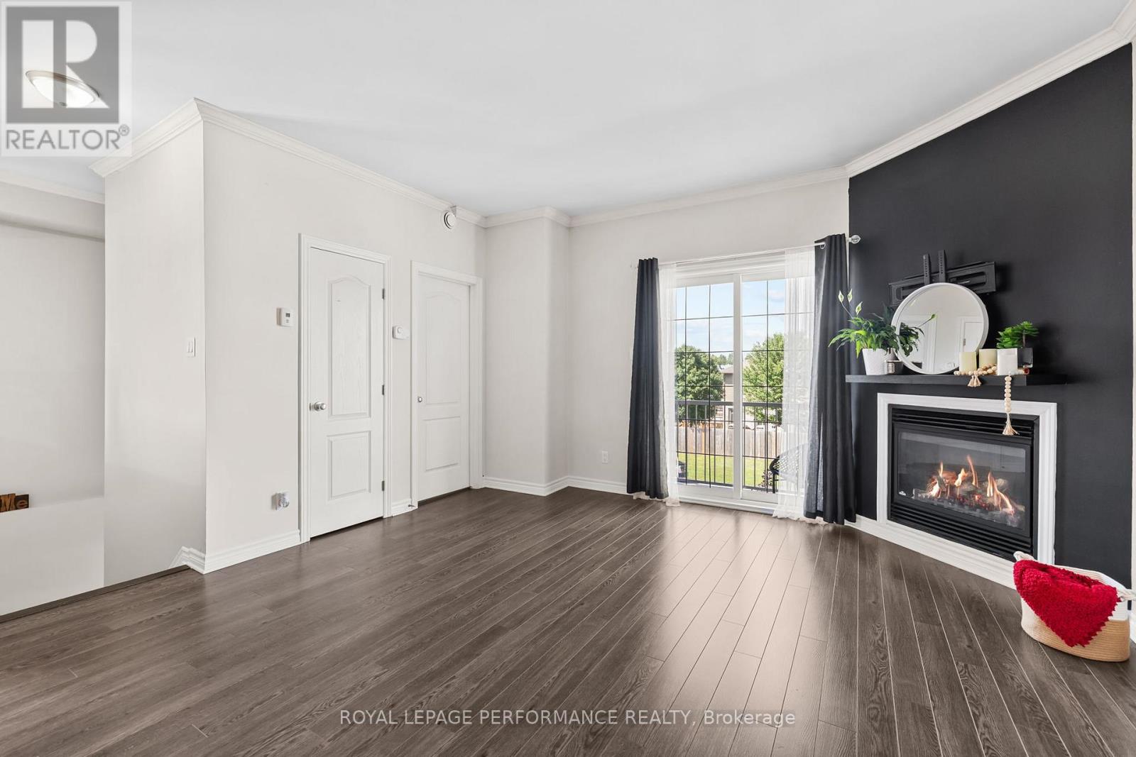 #3 185 BOURDEAU BOULEVARD - 12