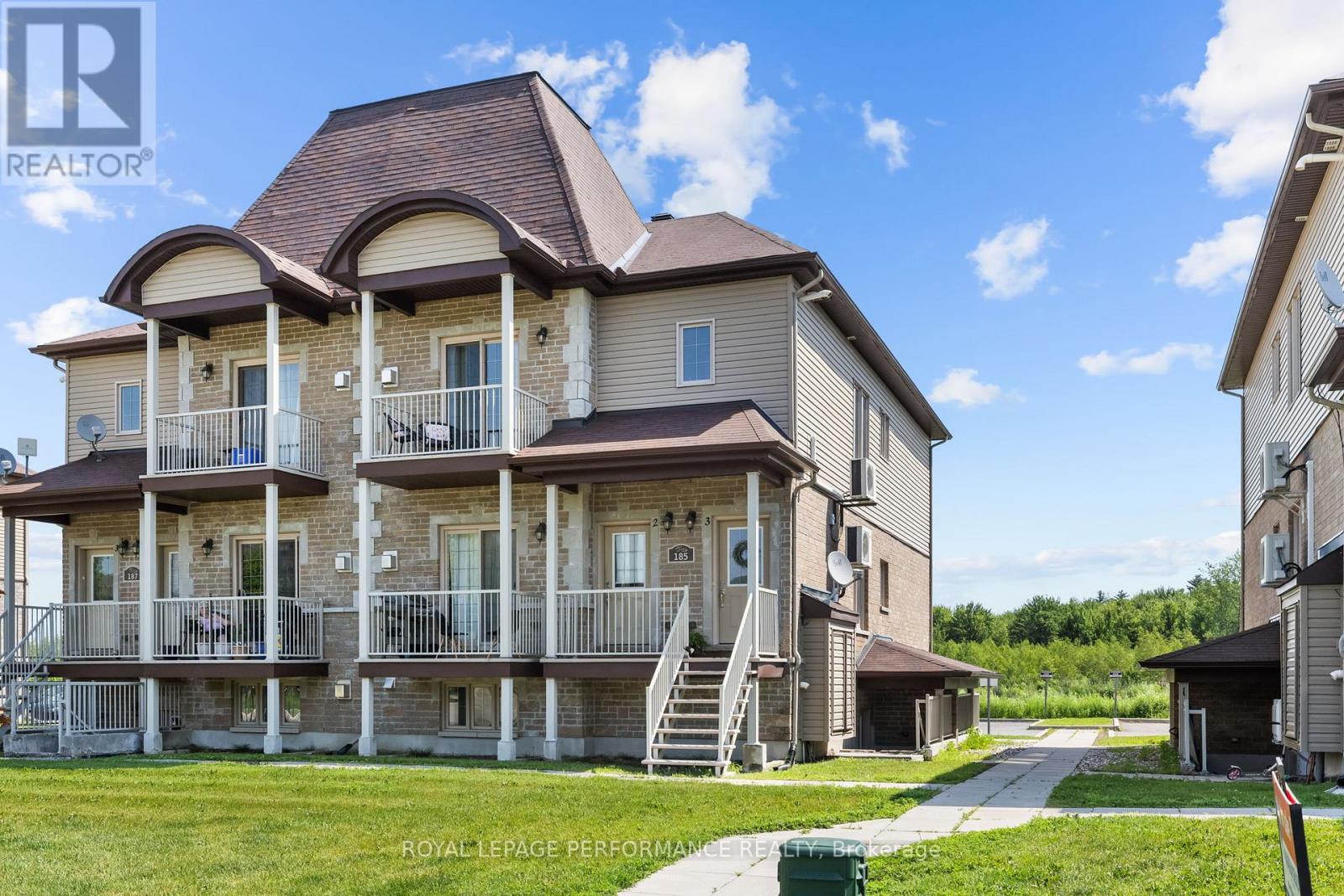 #3 185 BOURDEAU BOULEVARD - 2