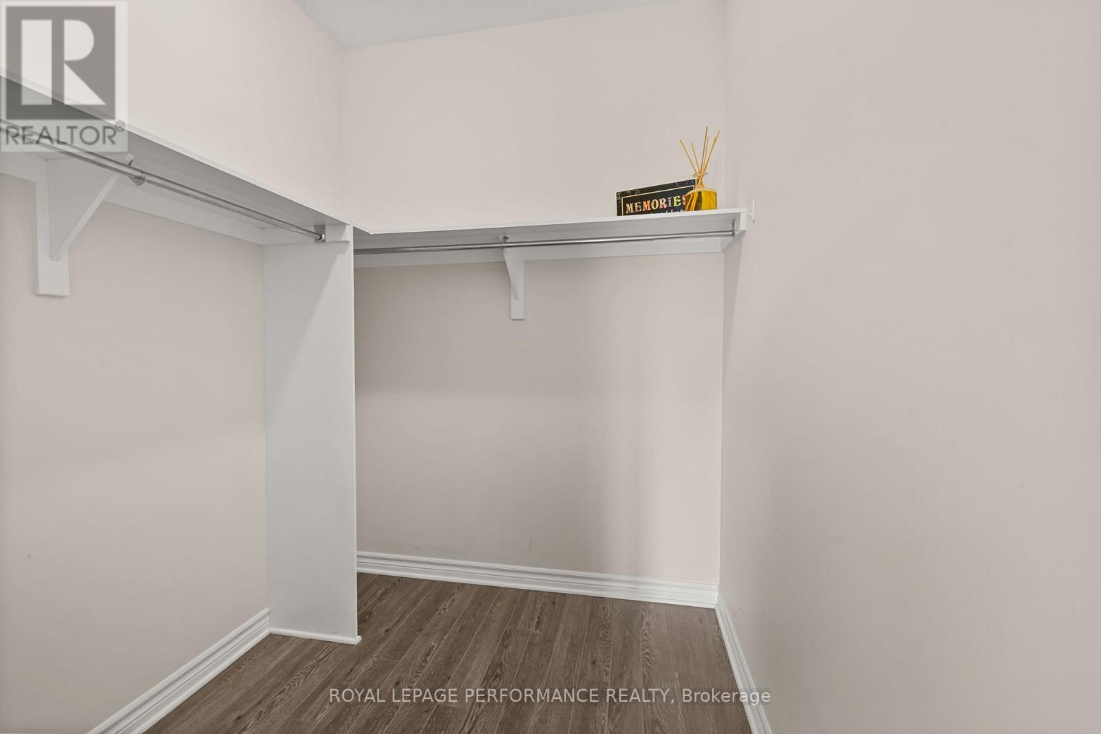 #3 185 BOURDEAU BOULEVARD - 31