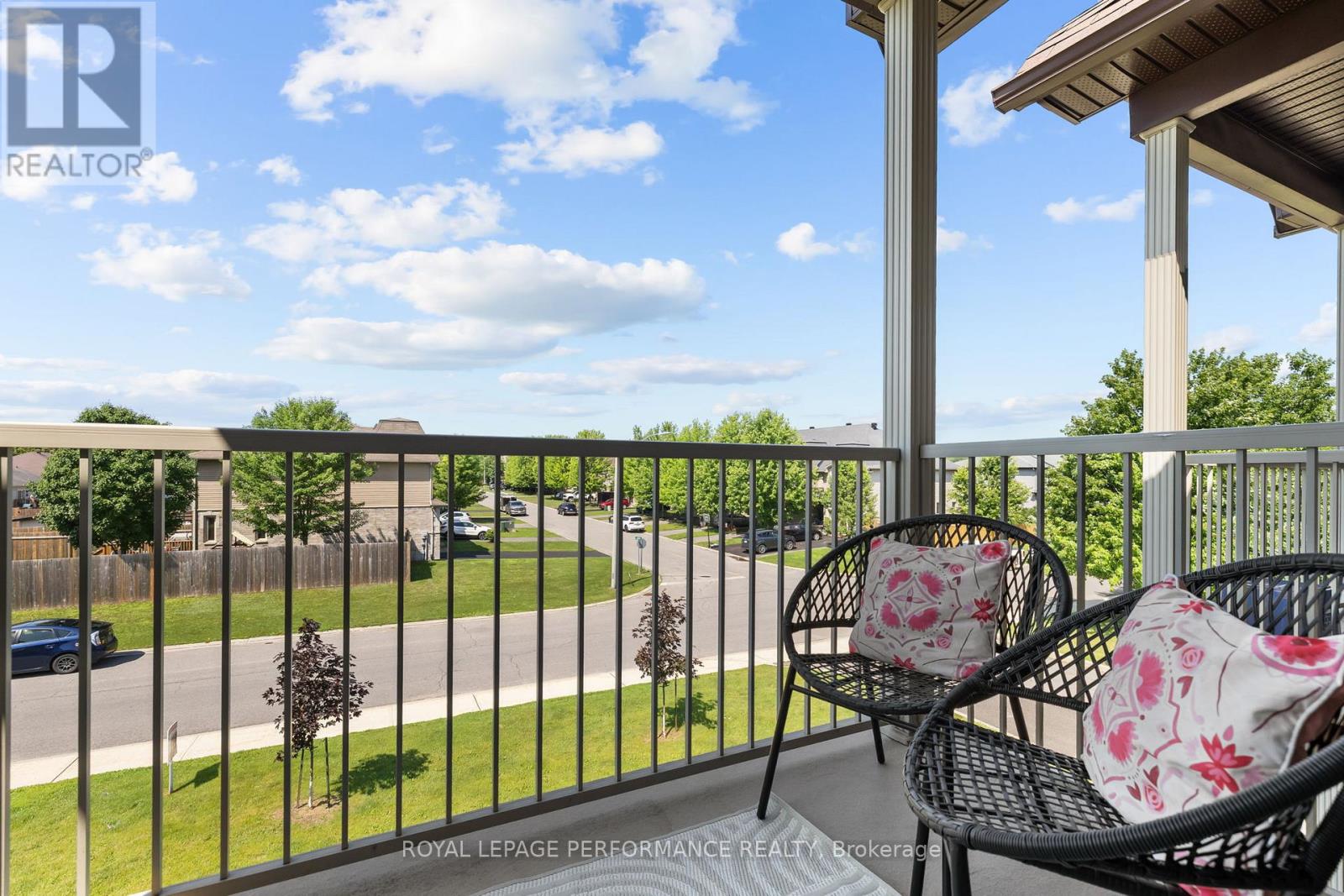 #3 185 BOURDEAU BOULEVARD - 37