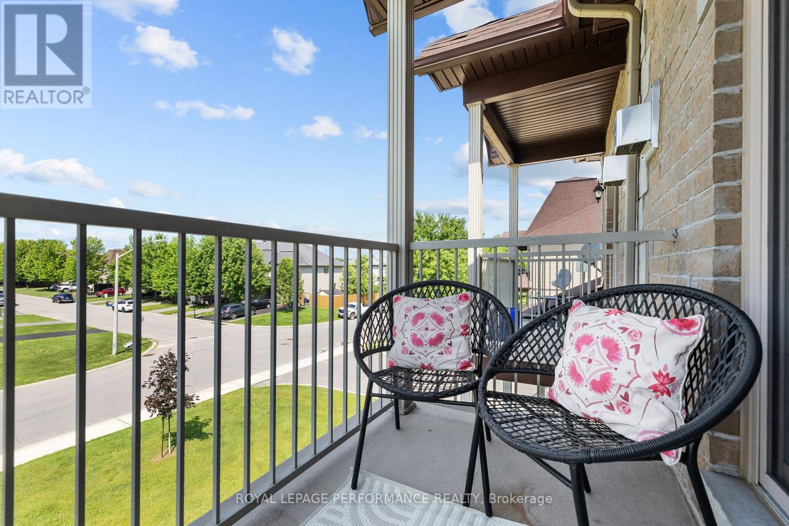 #3 185 BOURDEAU BOULEVARD - 38