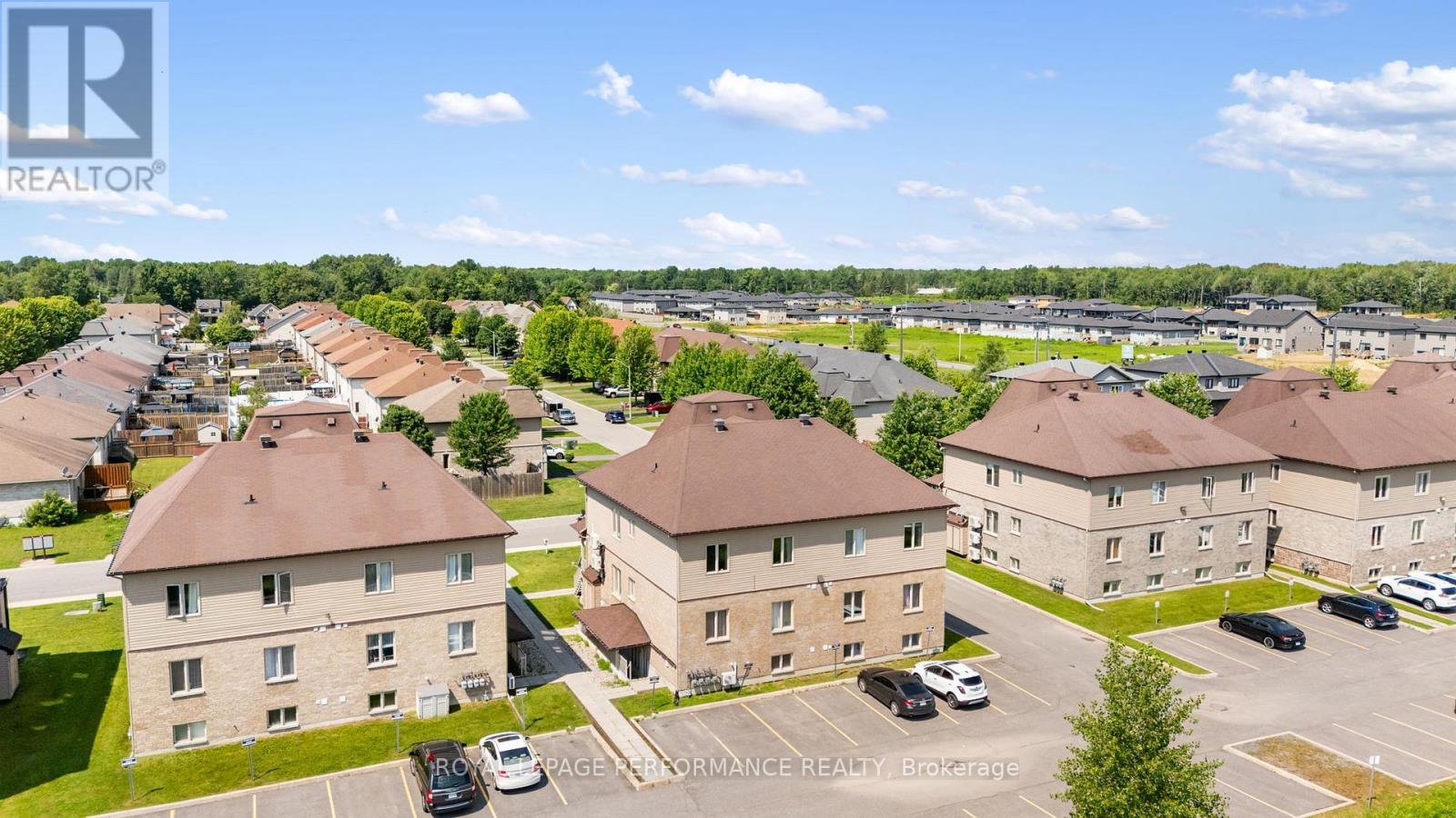 3 - 185 Bourdeau Boulevard