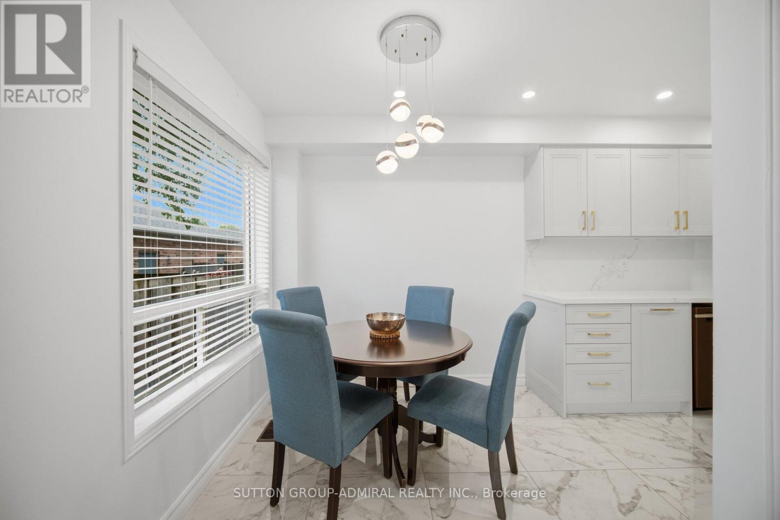 190 BANTRY AVENUE - 10