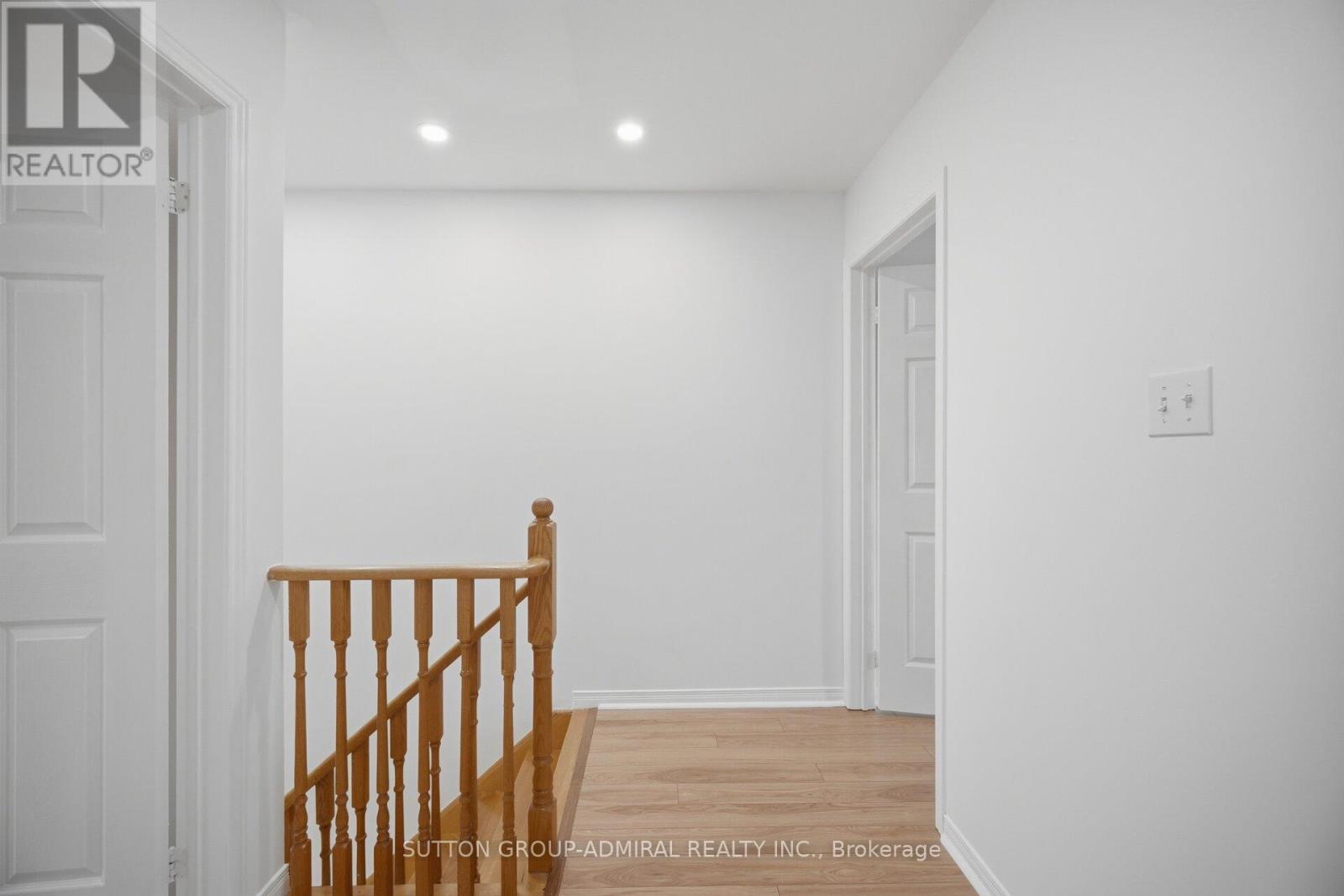 190 BANTRY AVENUE - 24