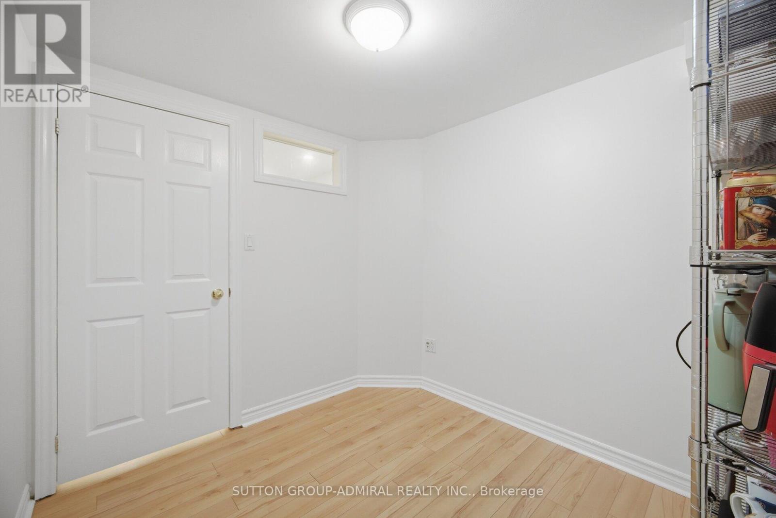 190 BANTRY AVENUE - 44