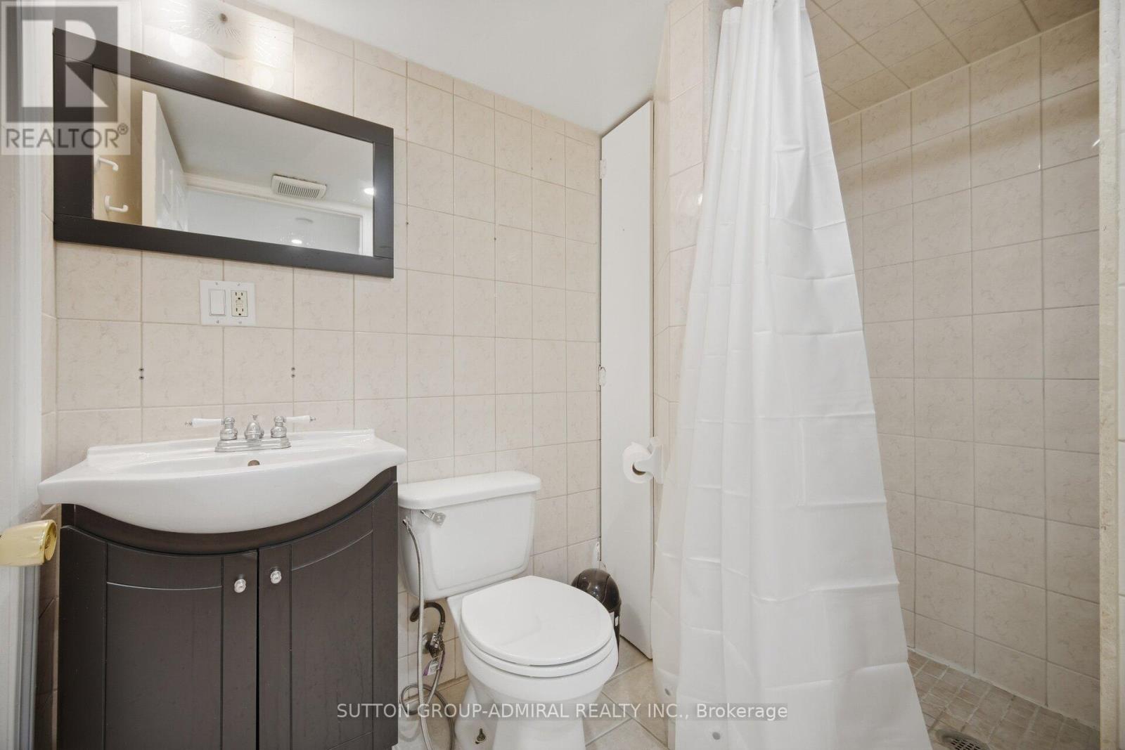 190 BANTRY AVENUE - 45