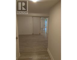 Lower Level - 65 Ruffle Lane Lane N, Richmond Hill, ON L4E0W3 Photo 8
