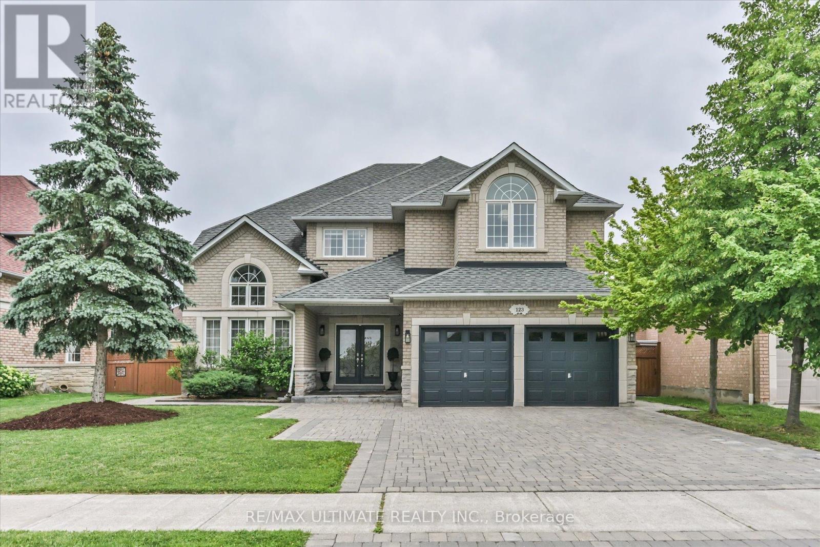Photo of 123 VILLAGE GREEN DRIVE