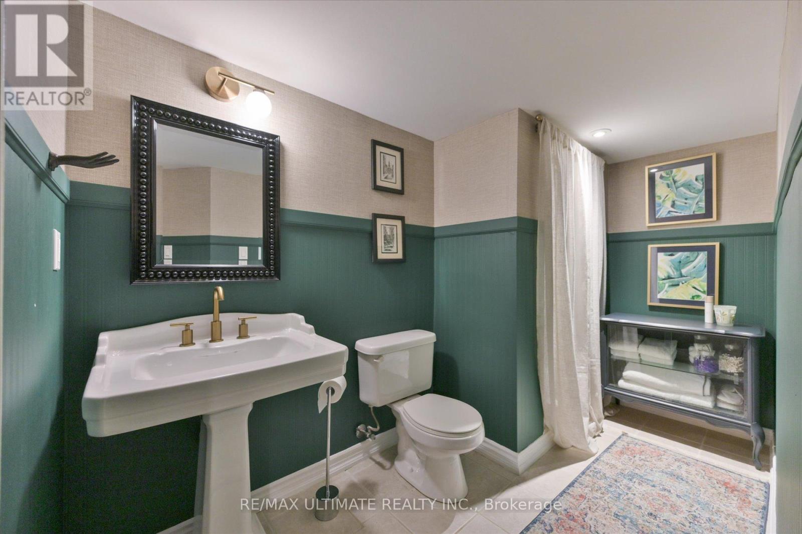 123 VILLAGE GREEN DRIVE - Image 46