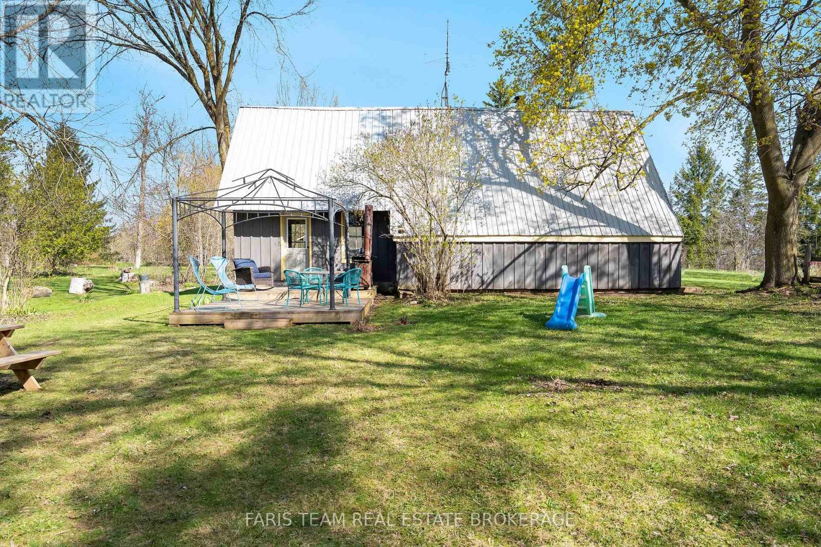 7237 6/7 SIDEROAD NOTTAWASAGA - 23