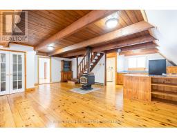 7237 6/7 Sideroad Nottawasaga, Clearview, ON L0M1G0 Photo 9