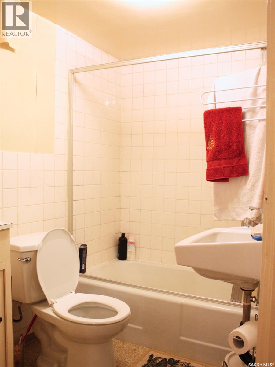 111 L AVENUE S — photo 17