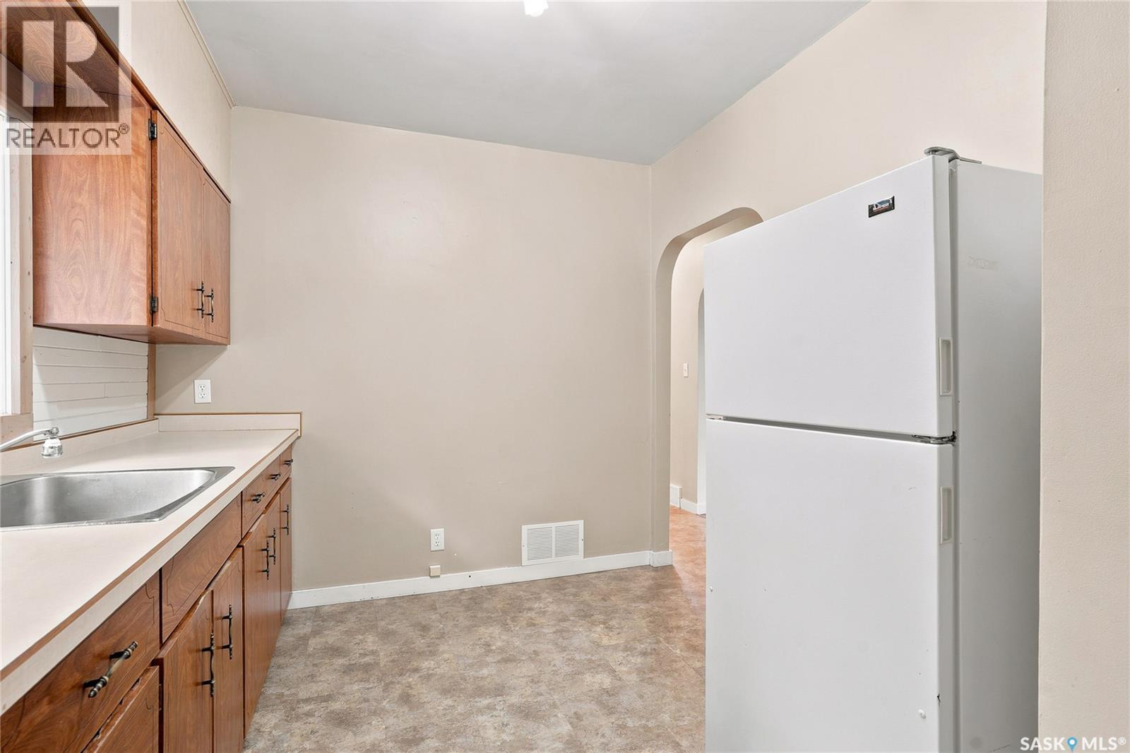 3120 Caen STREET — photo 18