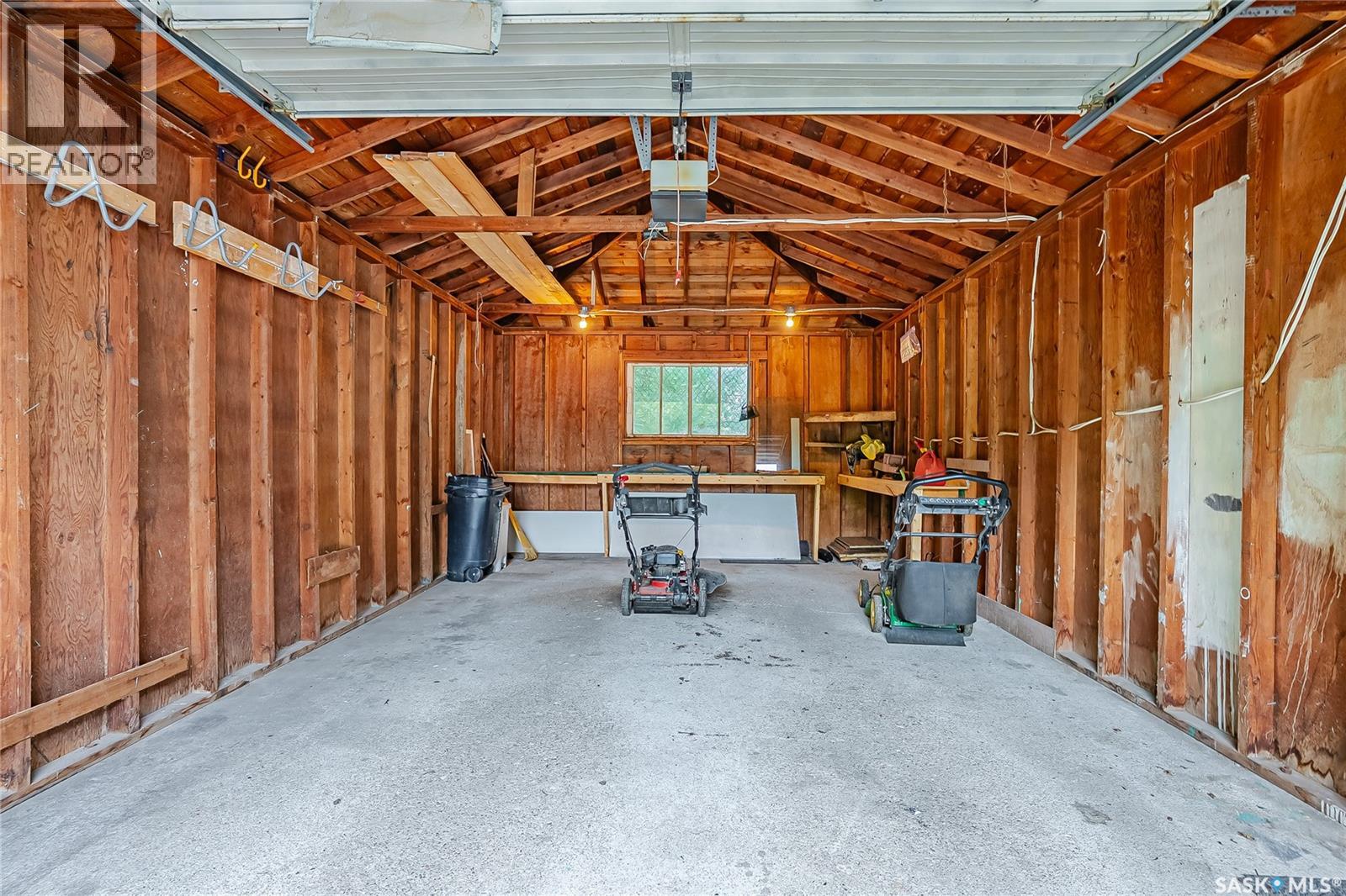 3120 Caen STREET — photo 32
